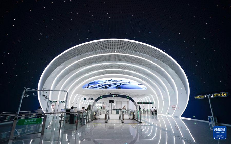 La rete di trasporto su rotaia di Chengdu supera i 700 chilometri di lunghezza