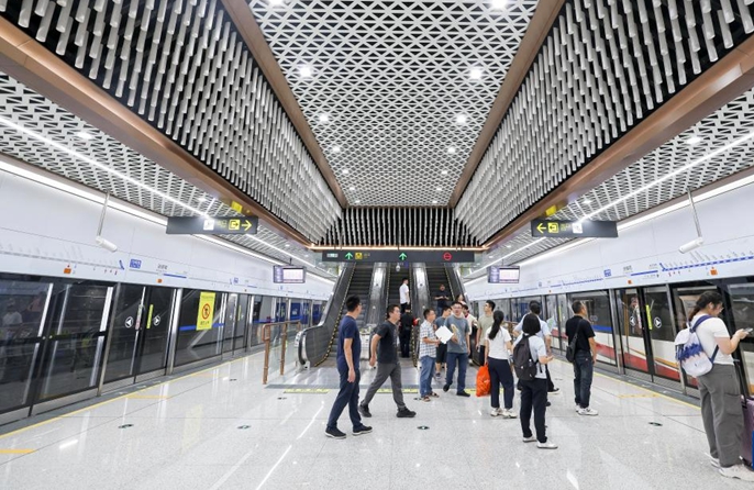 La rete di trasporto su rotaia di Chengdu supera i 700 chilometri di lunghezza