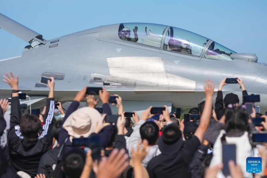 Open day dell'Aeronautica Militare dell'EPL e lo spettacolo aereo di Changchun iniziano in Cina