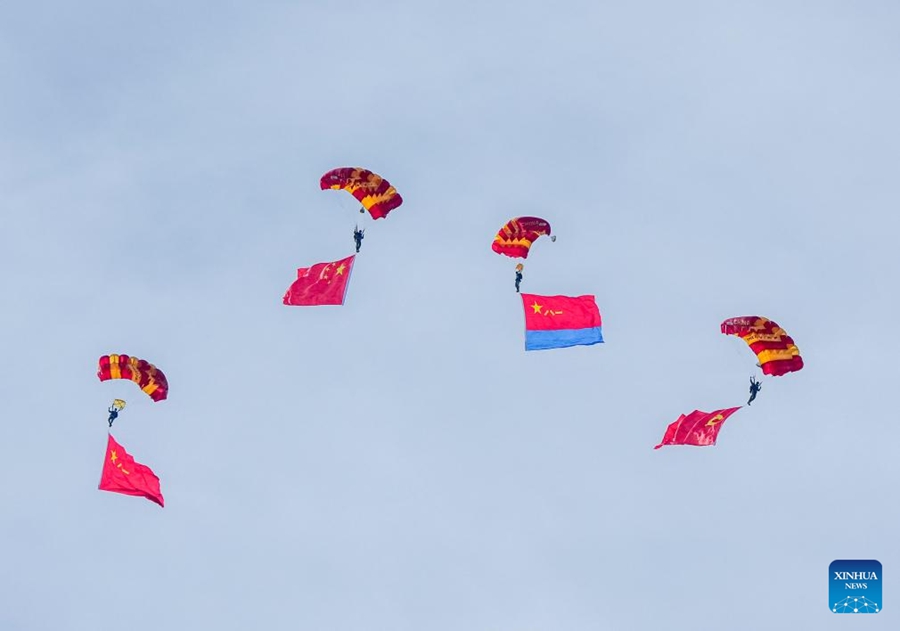 Open day dell'Aeronautica Militare dell'EPL e lo spettacolo aereo di Changchun iniziano in Cina