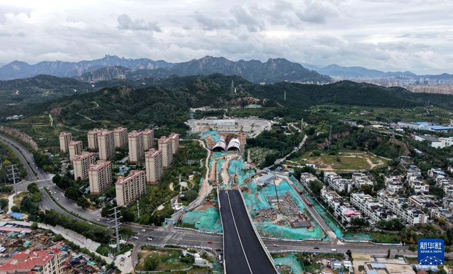 Completata la struttura principale del tunnel per trasporto municipale con la sezione più grande della Cina