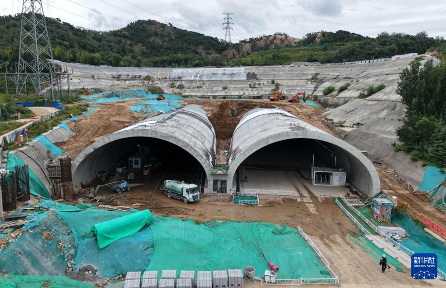 Completata la struttura principale del tunnel per trasporto municipale con la sezione più grande della Cina