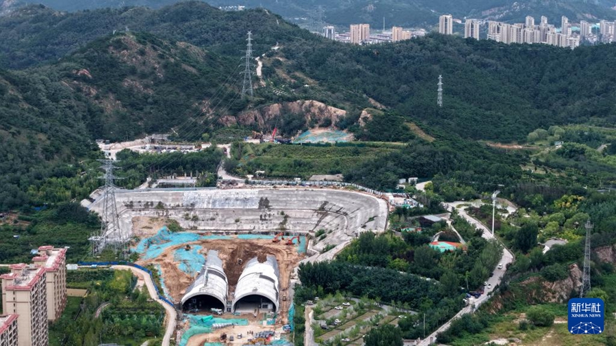 Completata la struttura principale del tunnel per trasporto municipale con la sezione più grande della Cina