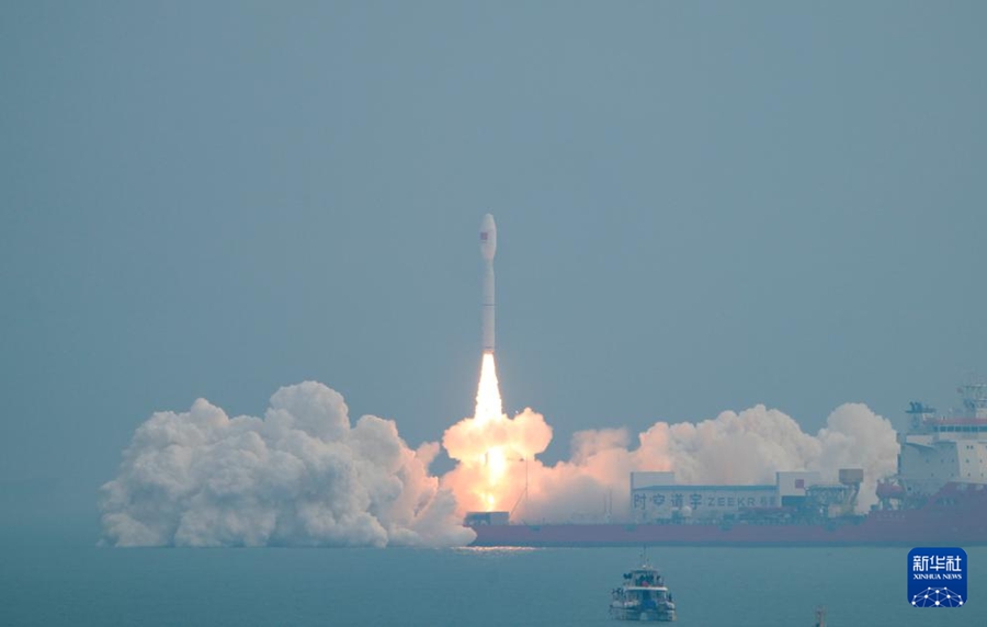 La Cina lancia satelliti dal mare