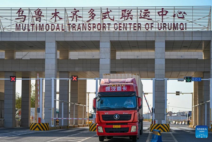 Lo Xinjiang avanza come porta d'accesso all'apertura