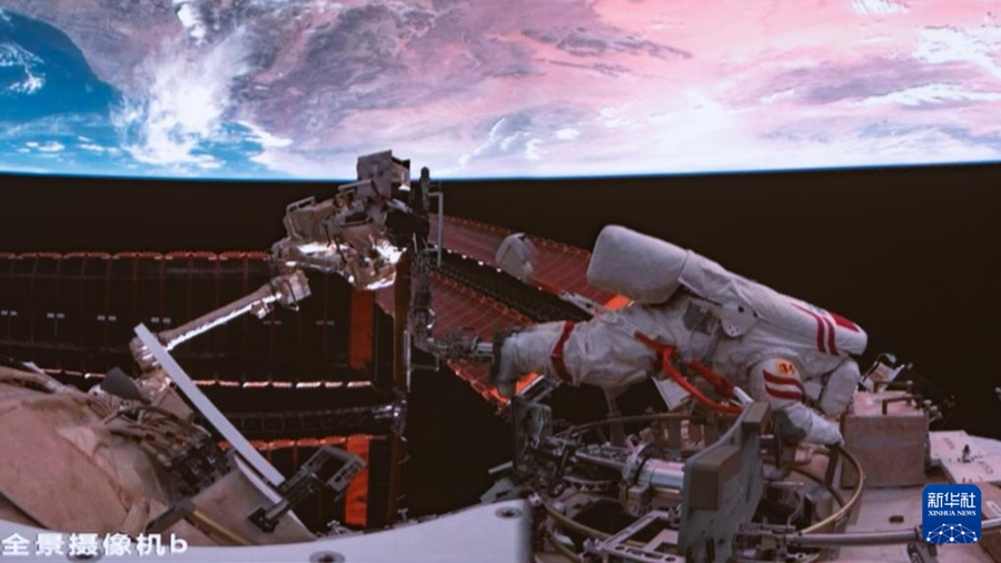 Equipaggio della Shenzhou-20 completa con successo la quarta attività extraveicolare