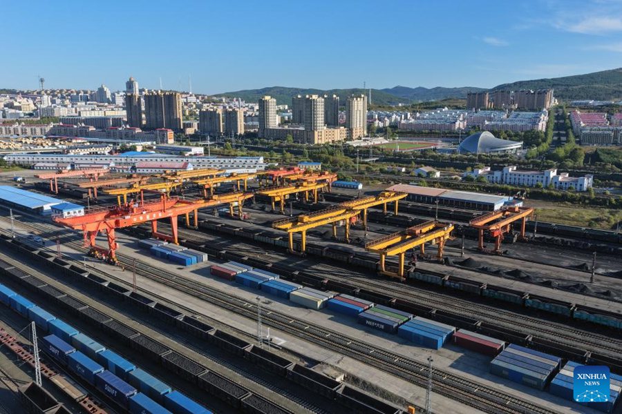 Completato l'ammodernamento della linea ferroviaria che collega Suifenhe al confine tra Cina e Russia