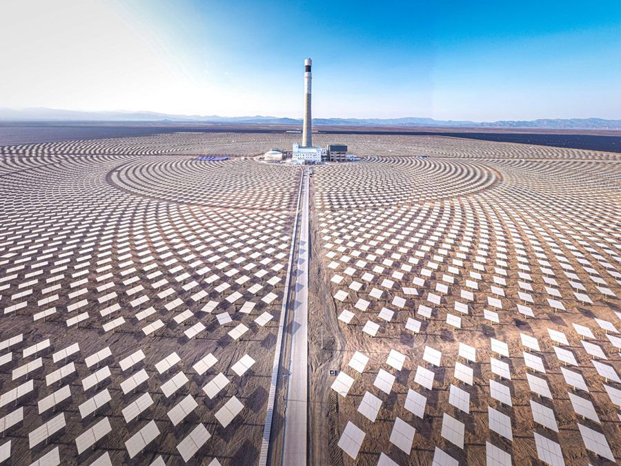 Lo Xinjiang trasforma i deserti in una miniera d'oro di energia rinnovabile