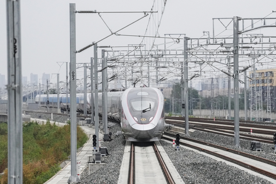 Nuova tratta ferroviaria ad alta velocità da Shenyang a Baihe, nella Cina nord-orientale. (28 settrmbre 2025 - Xinhua)