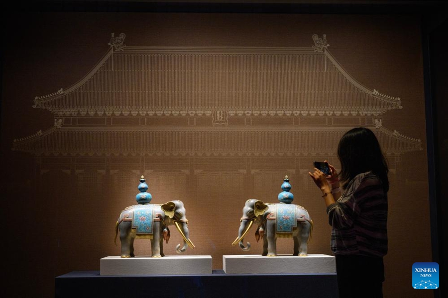 Mostra per il 100º anniversario della fondazione del Museo del Palazzo di Beijing