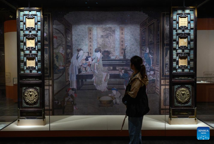 Mostra per il 100º anniversario della fondazione del Museo del Palazzo di Beijing