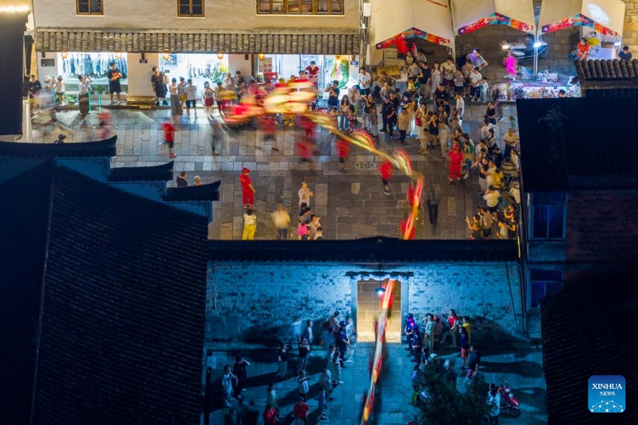 La Cina, 888 milioni di viaggi interni durante le vacanze di otto giorni