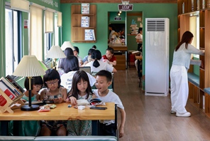 Guizhou, carrozze ferroviarie dismessi diventano biblioteca urbana