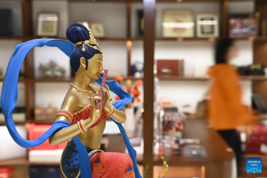 Dunhuang trasforma edifici dismessi in nuovi punti di riferimento culturali