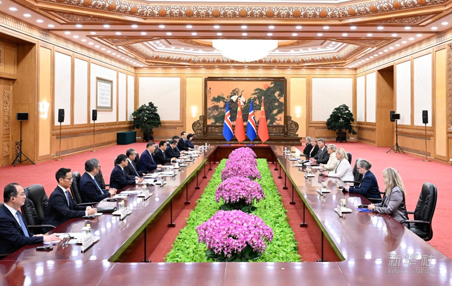 Xi Jinping incontra la Presidente islandese, Halla Tomasdottir
