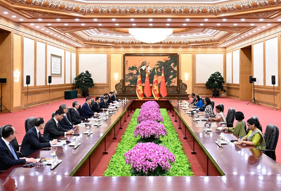Xi Jinping incontra la Premier di Sri Lanka