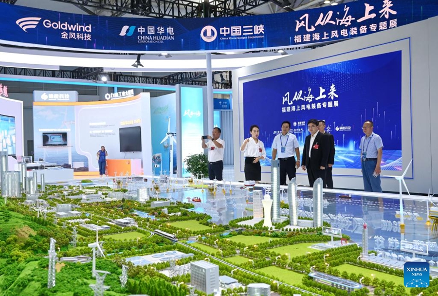 Conferenza mondiale sull'attrezzatura marittima 2025 si apre nel Fujian, Cina