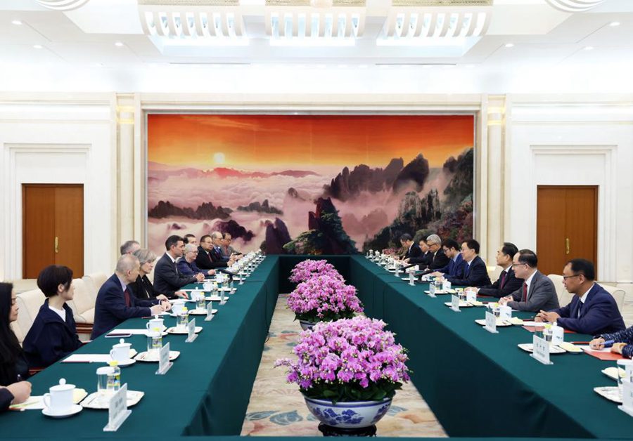 Han Zheng incontra il presidente del Senato dello Stato dell'Oregon degli Stati Uniti, Rob Wagner