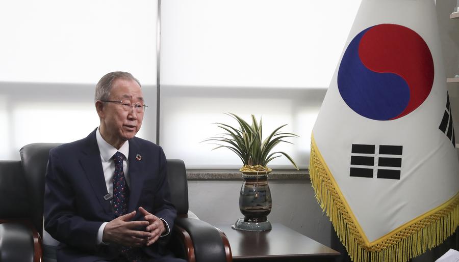 Ban Ki-moon, presidente del Boao Forum per l'Asia ed ex segretario generale delle Nazioni Unite, parla durante un'intervista con Xinhua a Seul, Repubblica di Corea. (1 ottobre 2025 - Xinhua/Yao Qilin)