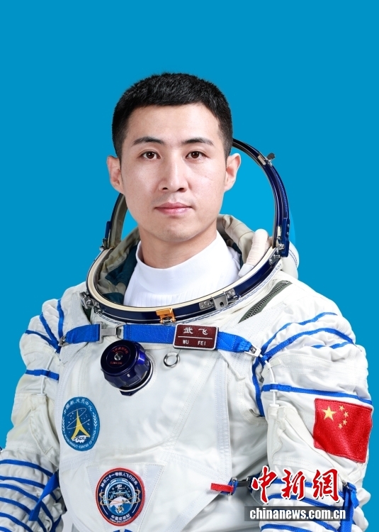 Cina pronta per il lancio la navicella spaziale con equipaggio Shenzhou-21