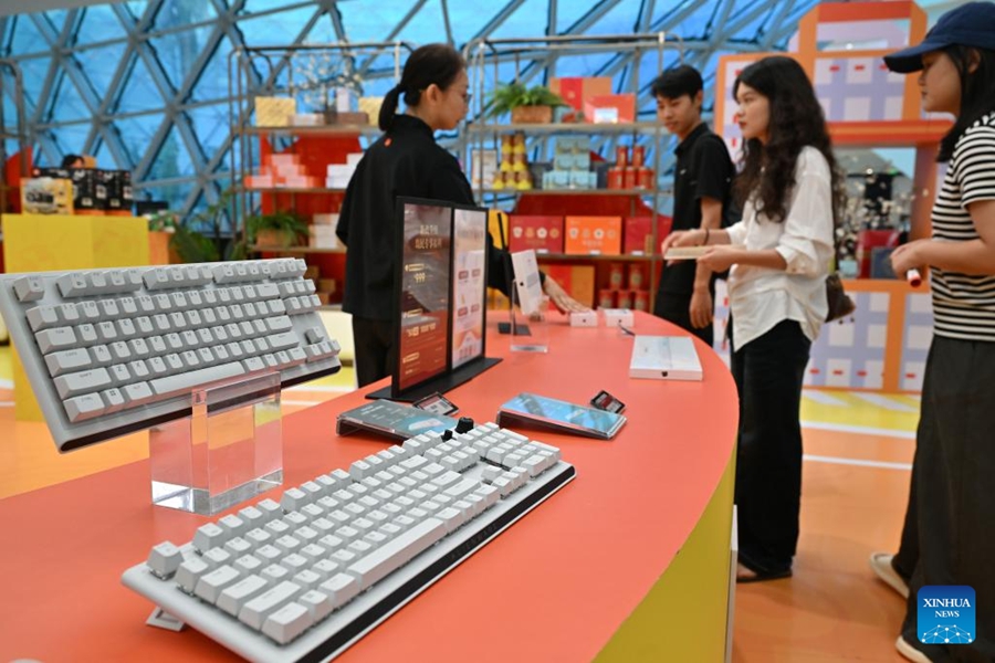 Aumento del volume di vendite duty-free a Sanya