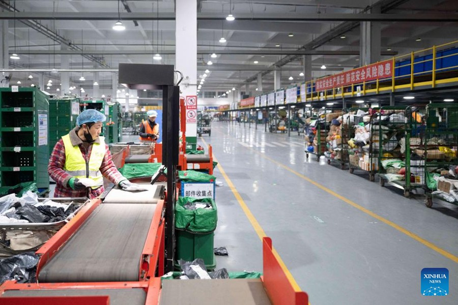 China Post si impegna a garantire la consegna dei pacchi per il festival dello shopping online 