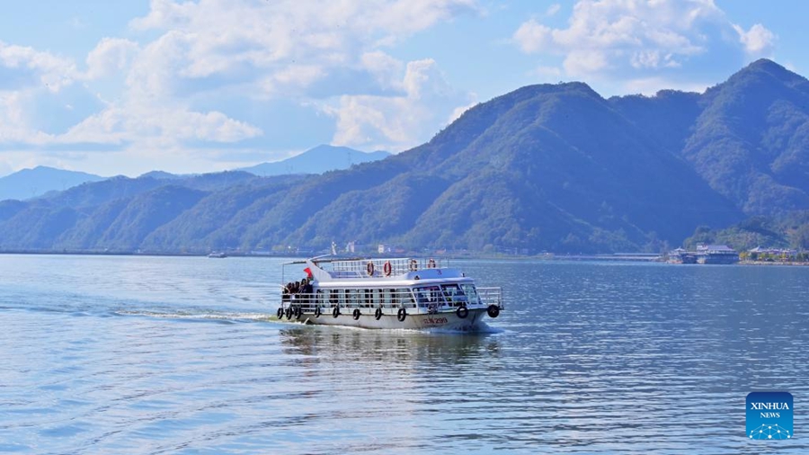 L'autostrada nazionale G331 della Cina porta vitalità all'area locale