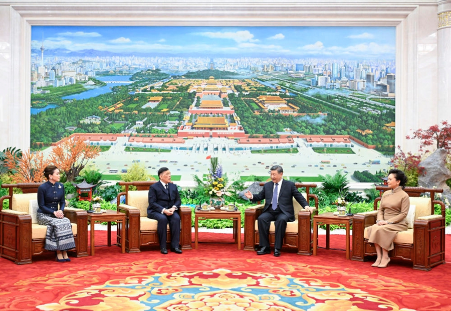Incontro tra Xi Jinping e il Re della Thailandia