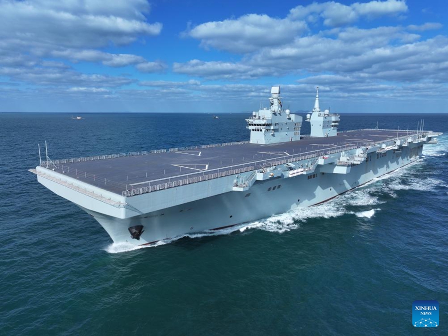 "Sichuan", la prima nave d'assalto anfibia cinese di tipo 076, completa la prima prova in mare