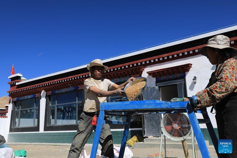 Xizang: completata la ricostruzione post-terremoto, oltre 32.500 case restaurate o ricostruite