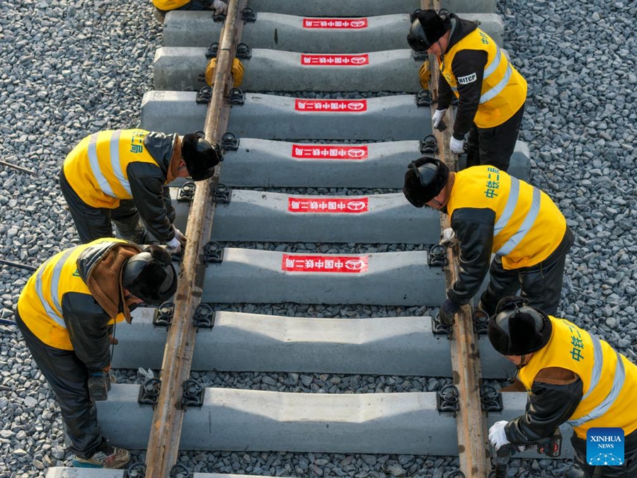 Completata la posa dei binari per la ferrovia ad alta velocità Harbin-Yichun