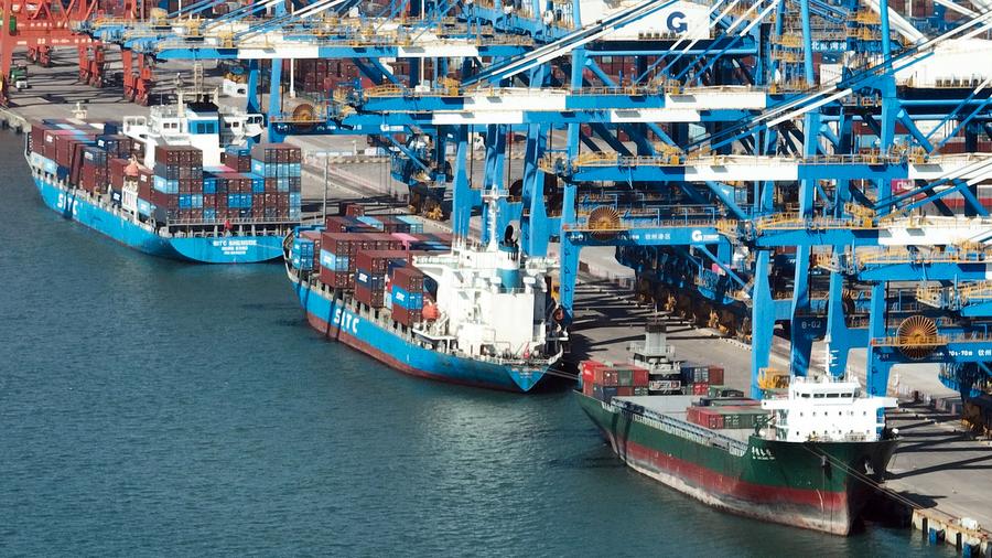 Corridoio commerciale simbolico cinese gestisce oltre 5 milioni di TEU