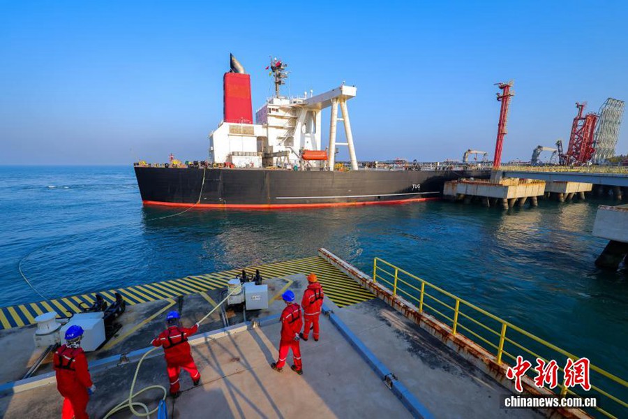 Primo giorno di attivazione delle operazioni doganali speciali ad Hainan: primo lotto di materie prime petrolchimiche e materiali ausiliari sdoganati a 