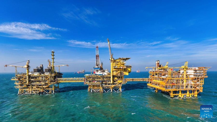 Il più grande giacimento petrolifero offshore cinese registra una produzione annuale record di petrolio e gas