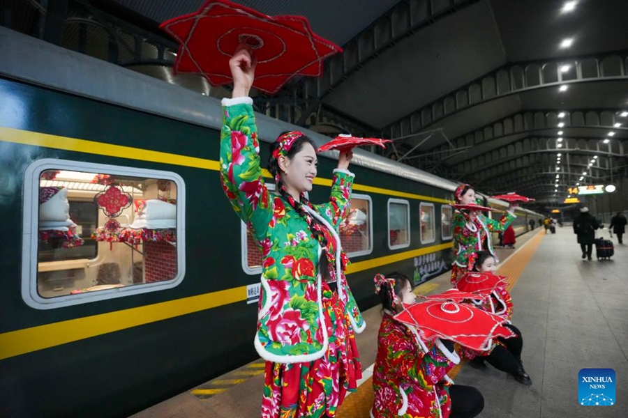 Primo treno a tema cultura popolare del nordest lanciato a Harbin