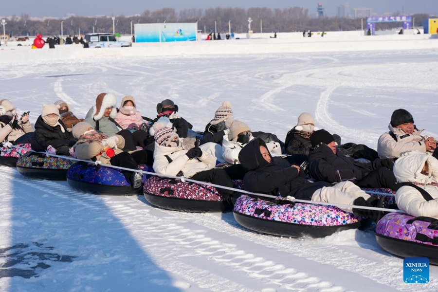 Inaugurato a Harbin il Festival di Ghiaccio e Neve del Fiume Songhua
