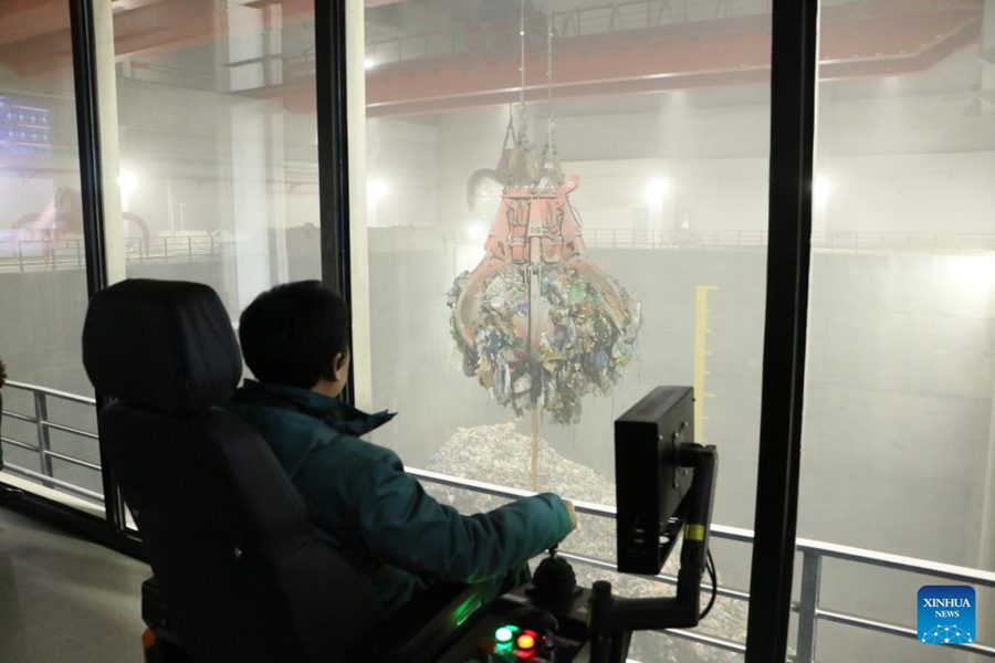 Il Kirghizistan inaugura un impianto di conversione dei rifiuti in energia finanziato dalla Cina