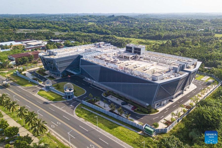 I lanci di razzi stimolano il turismo a tema aerospaziale a Wenchang, nella provincia di Hainan