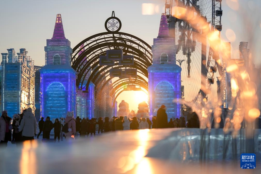 Inaugurato il 42° Festival Internazionale del Ghiaccio e della Neve di Harbin