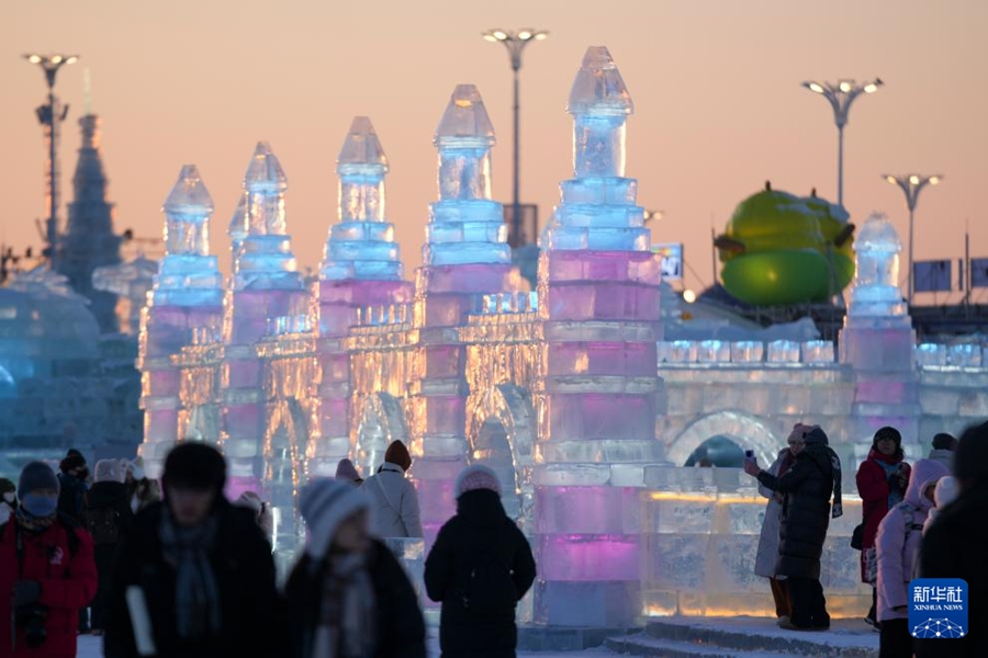 Inaugurato il 42° Festival Internazionale del Ghiaccio e della Neve di Harbin