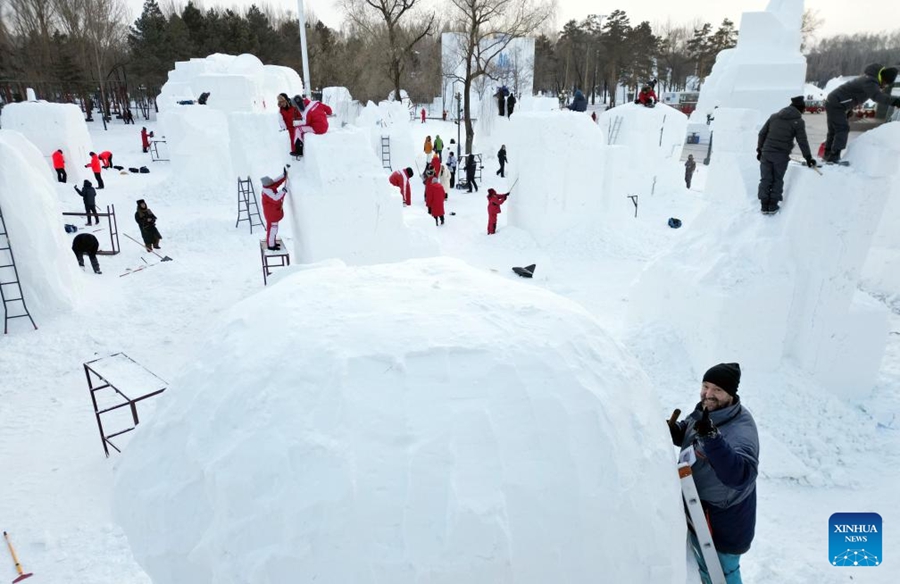 Al via la 28ª edizione del concorso internazionale di sculture di neve di Harbin