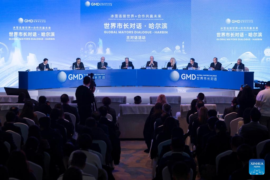 Sindaci da tutto il mondo puntano alla cooperazione nell'economia del ghiaccio e della neve