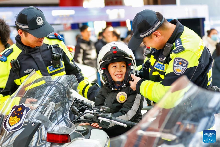Sesta Giornata della Polizia Popolare Cinese celebrata in tutta la Cina