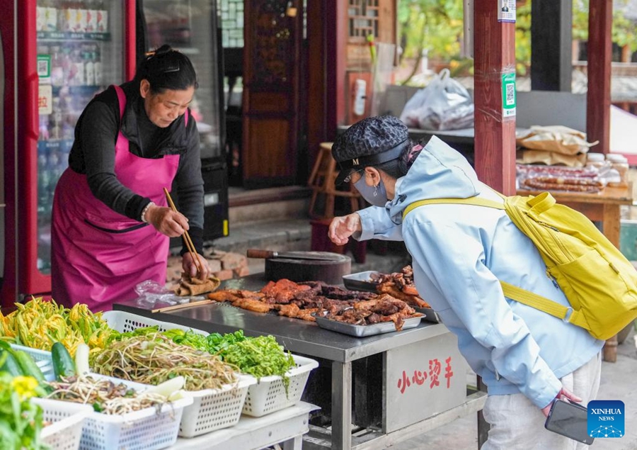 Il villaggio di Nakeli nello Yunnan diventa una popolare meta turistica invernale