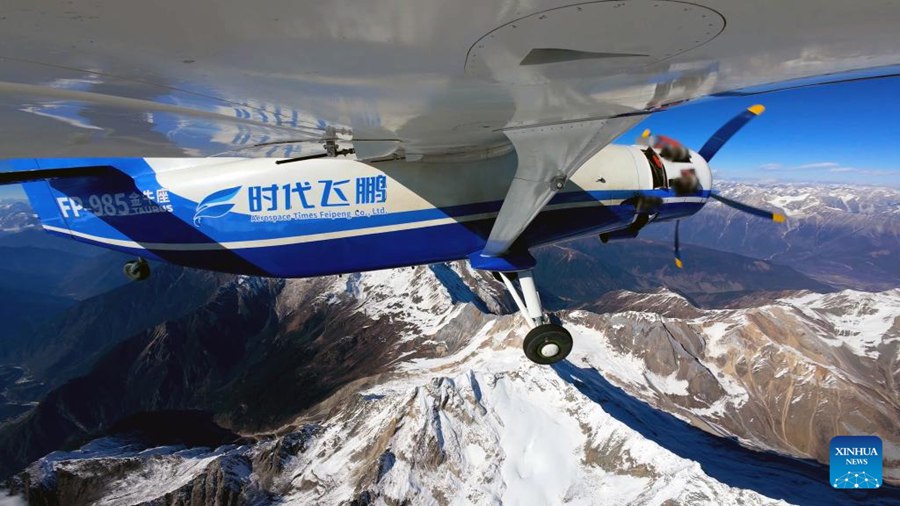 Grande drone cinese completa volo logistico pionieristico su altopiano