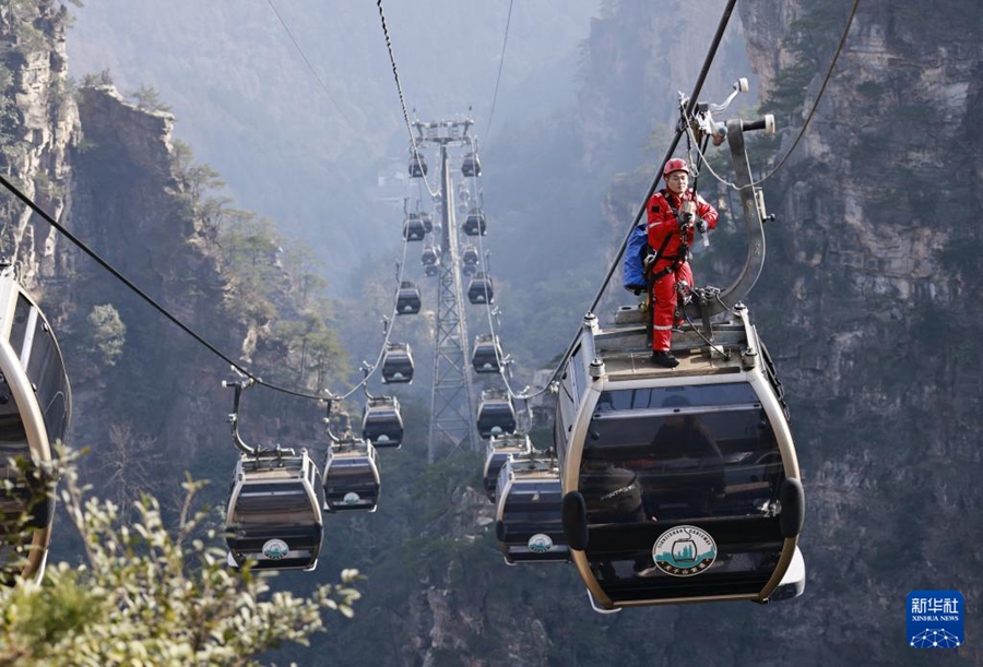 Zhangjiajie: Esercitazione di soccorso di emergenza sulla funivia