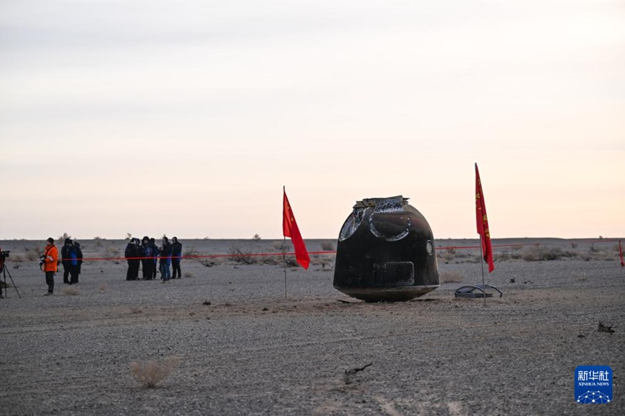 Shenzhou-20 rientra in sicurezza al sito di atterraggio di Dongfeng