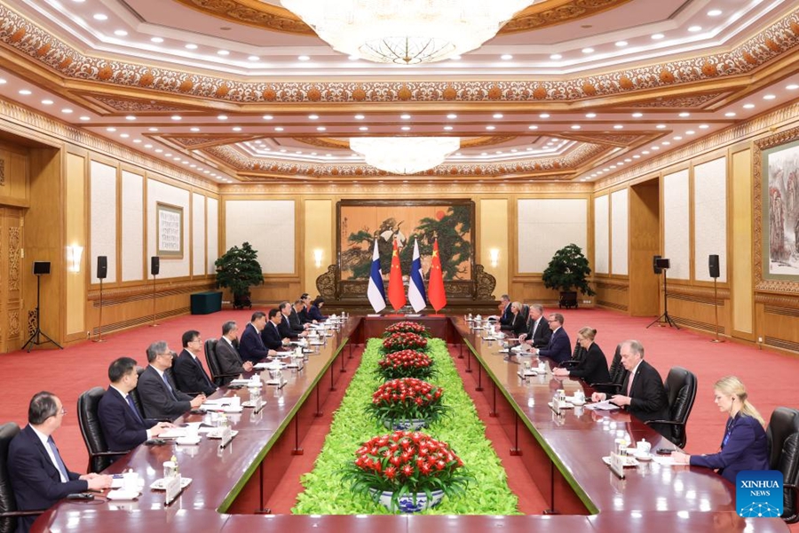 Incontro tra Xi Jinping e il Premier finlandese Petteri Orpo