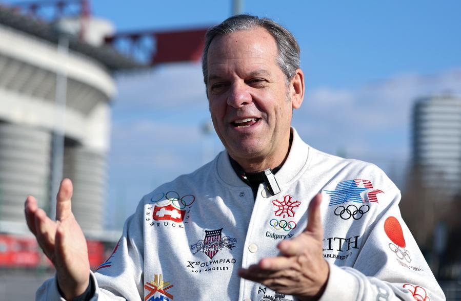 Marco Balich, responsabile creativo della cerimonia di apertura dei Giochi Olimpici Invernali di Milano-Cortina 2026, rilascia un'intervista all'agenzia Xinhua davanti allo stadio San Siro di Milano. (26 gennaio 2026 - Xinhua/Du Xiaoyi)