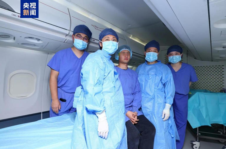 Il primo ospedale aereo autorizzato in Cina porta l'assistenza sanitaria a nuove altezze